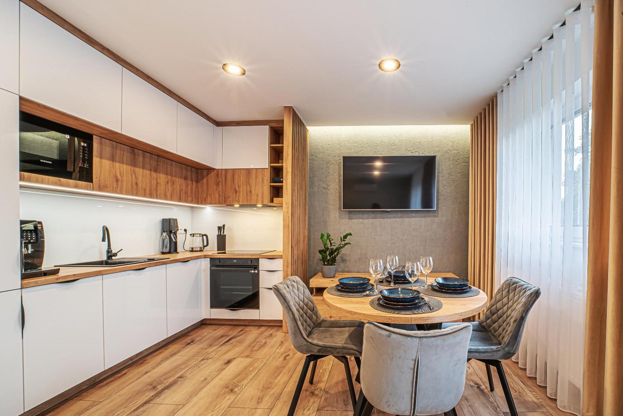Apartament Labradoryt, Klimatyzacja, Parking Priv Болеславец Экстерьер фото