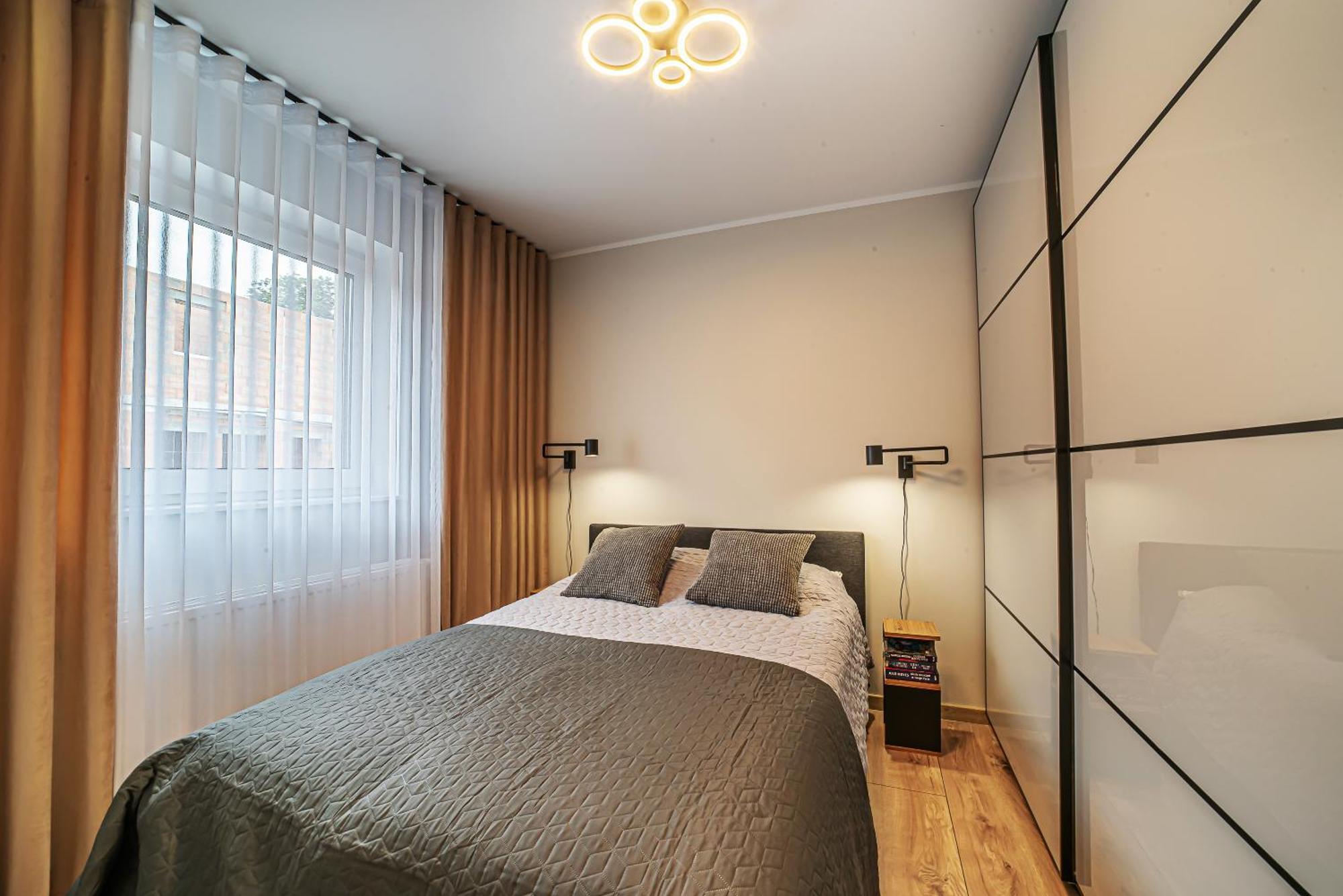 Apartament Labradoryt, Klimatyzacja, Parking Priv Болеславец Экстерьер фото