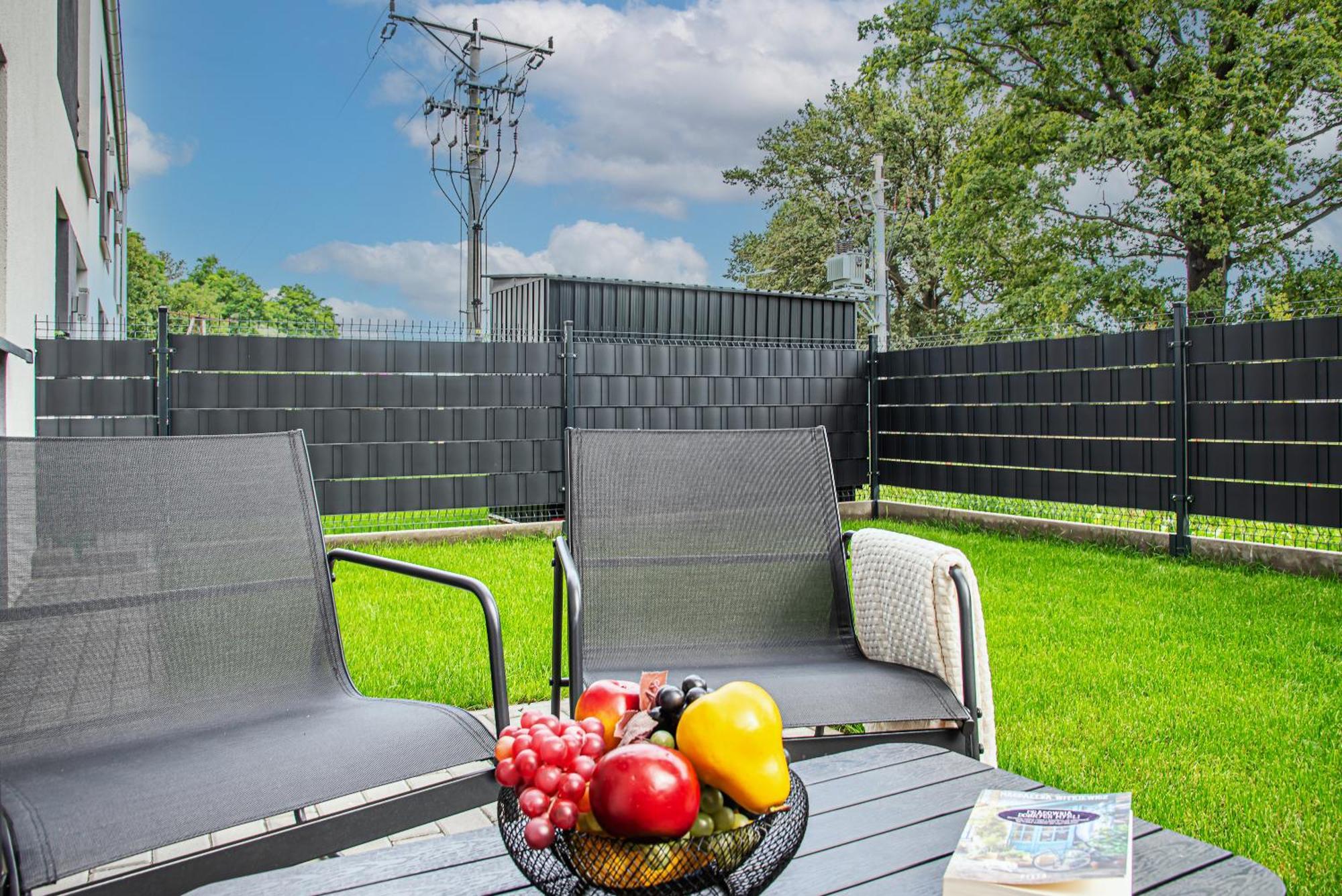 Apartament Labradoryt, Klimatyzacja, Parking Priv Болеславец Экстерьер фото