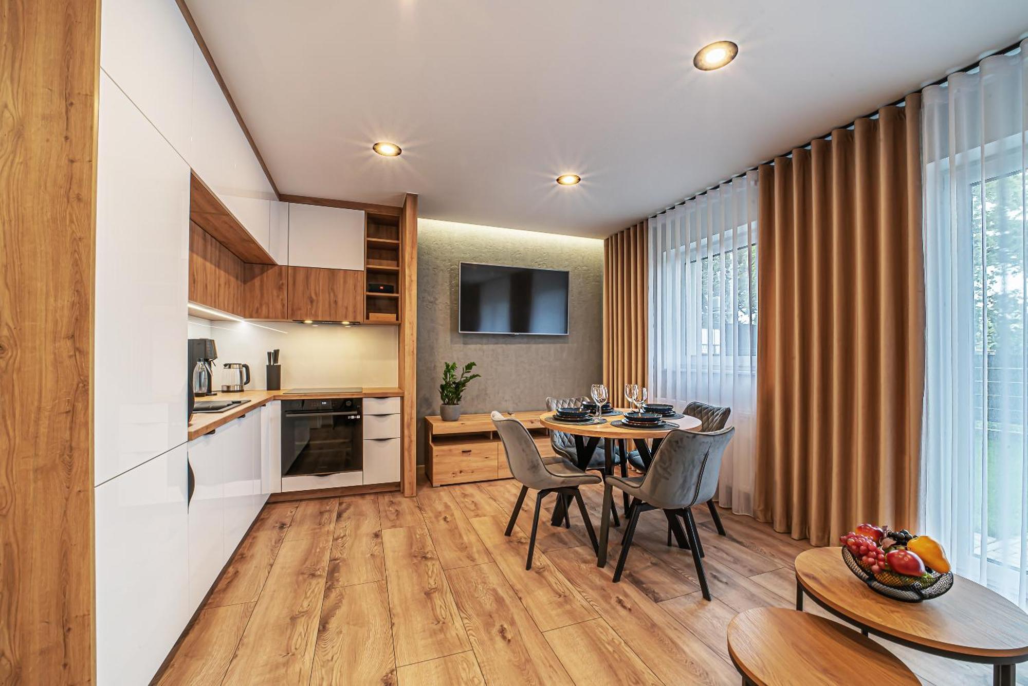 Apartament Labradoryt, Klimatyzacja, Parking Priv Болеславец Экстерьер фото