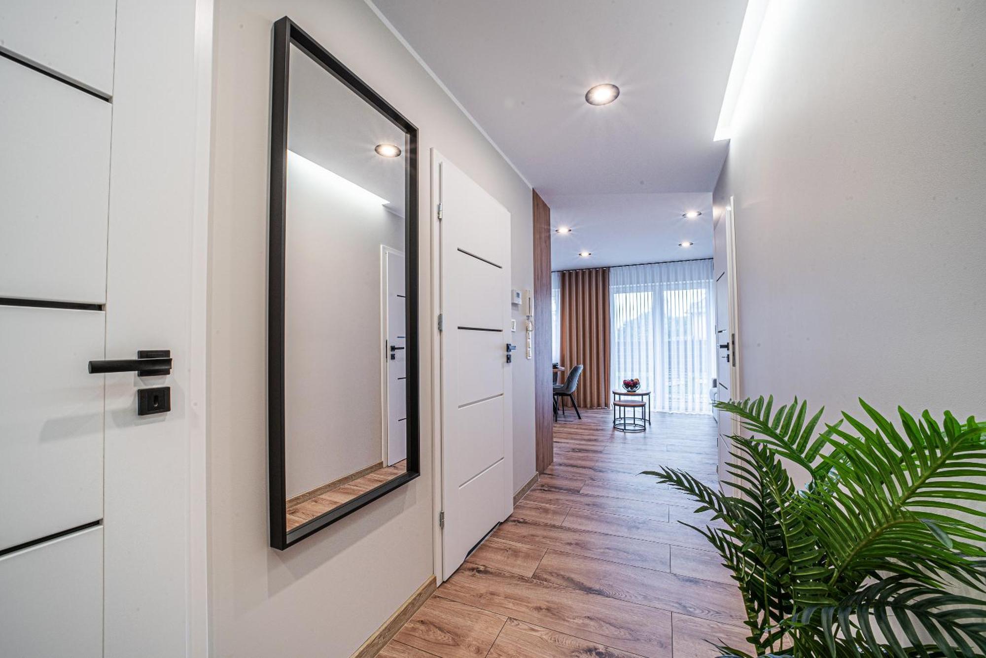 Apartament Labradoryt, Klimatyzacja, Parking Priv Болеславец Экстерьер фото